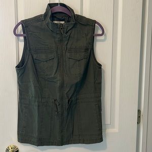 🔶 ARMY GREEN UTILITY VEST 🔶